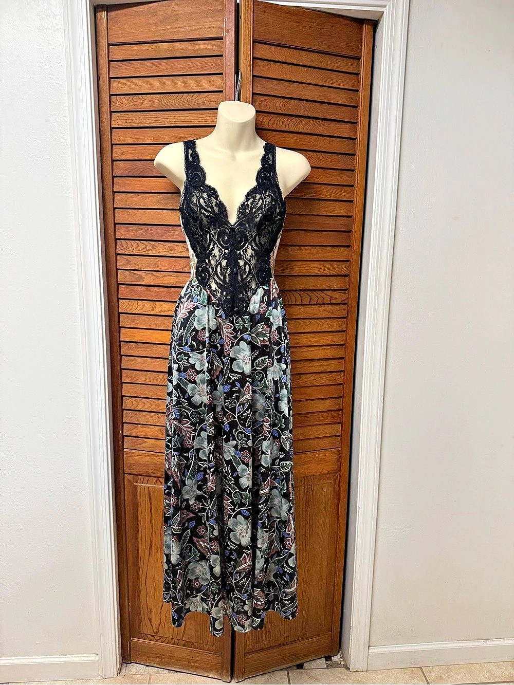 Vintage 1990s negligea